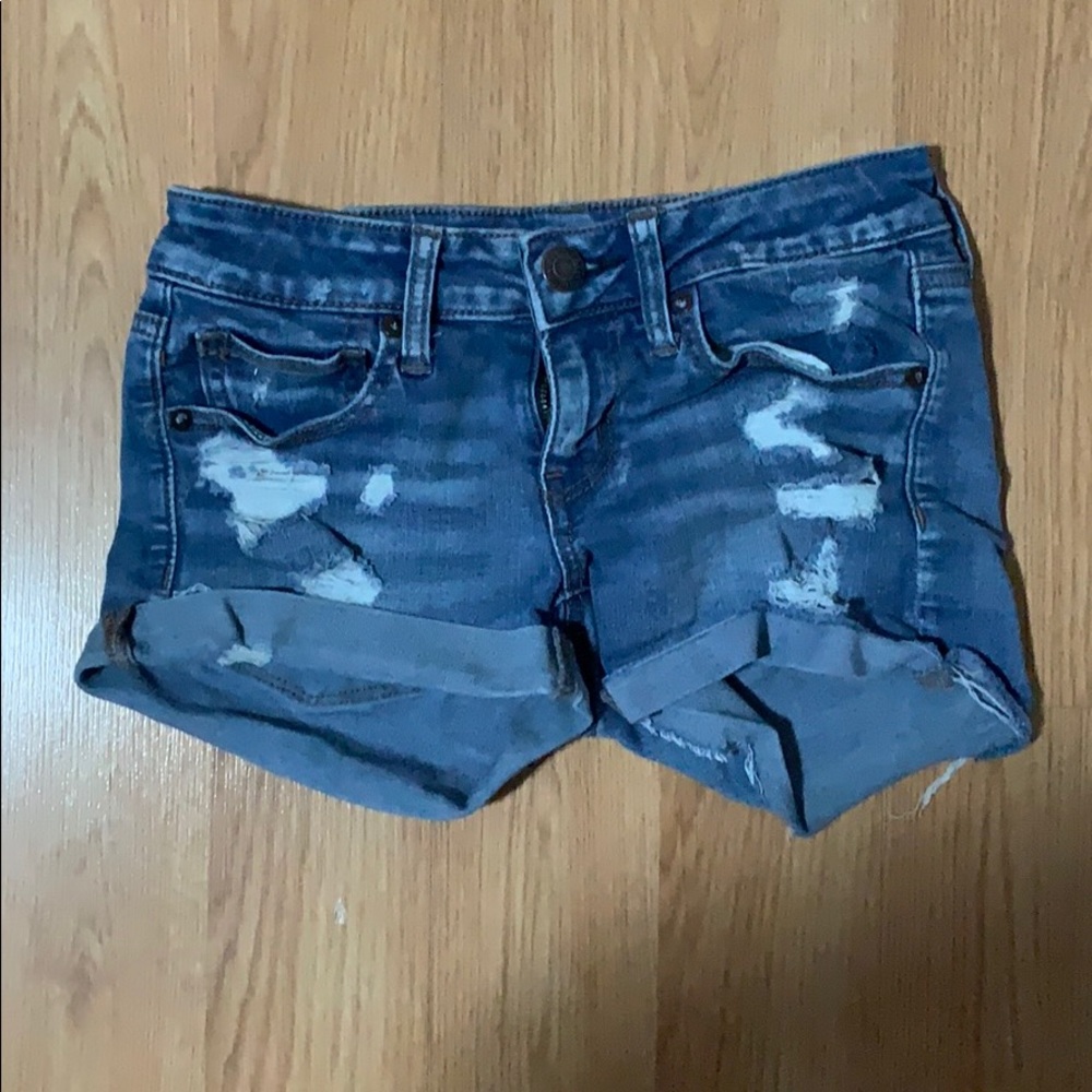 Women’s jean shorts by American Eagle Sz. 2